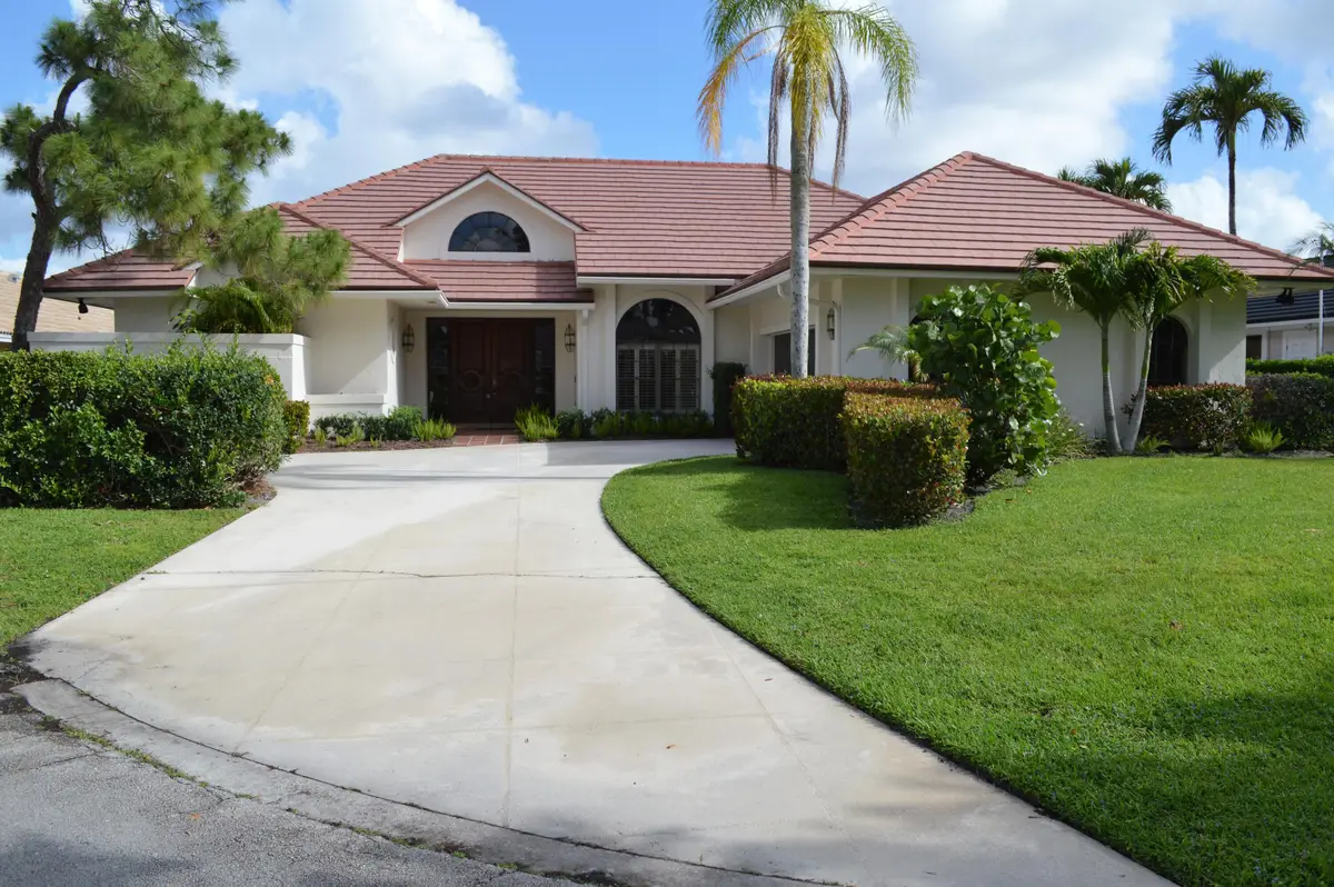 4 Lochwick Road, Palm Beach Gardens, FL 33418 - #1