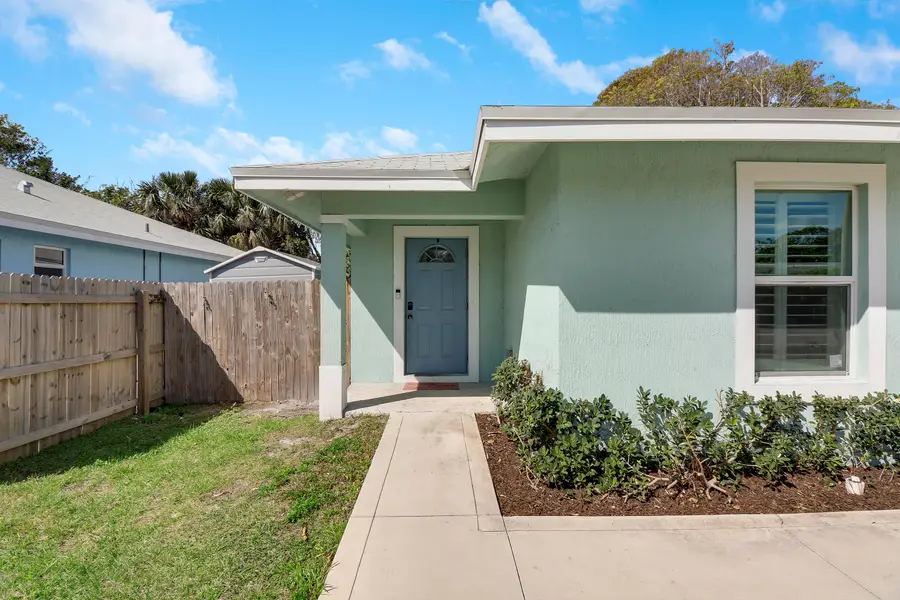 3121 Pinewood Avenue, West Palm Beach, FL 33407 - #3
