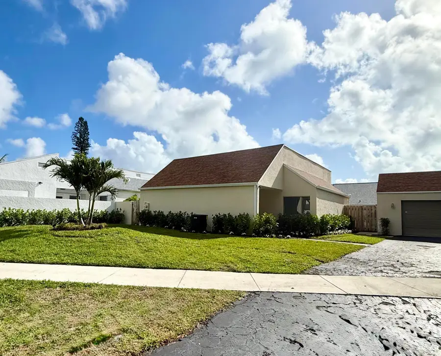 875 NW 22nd Avenue, Delray Beach, FL 33445 - #2