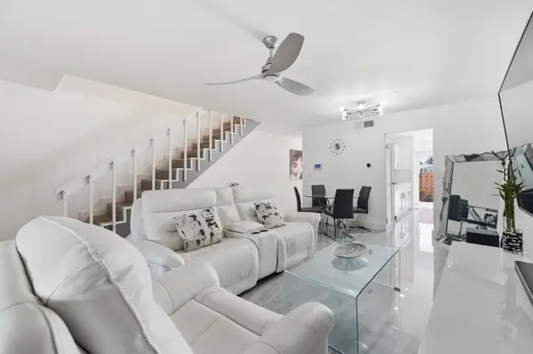 10875 NW 29th Manor #8, Sunrise, FL 33322
