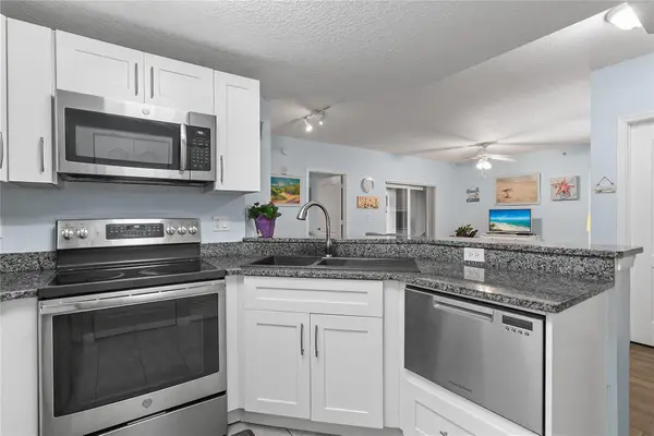 5095 Fairways Circle #102, Vero Beach, FL 32967