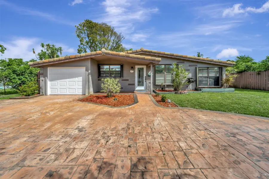 831 NW 39th Street, Oakland Park, FL 33309 - #3