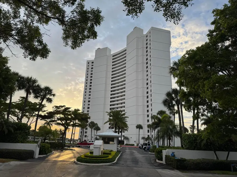 5200 N Flagler Drive #803, West Palm Beach, FL 33407 - #2