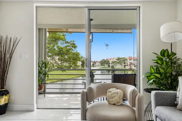 2900 Sunrise Lakes Drive W #201, Sunrise, FL 33322