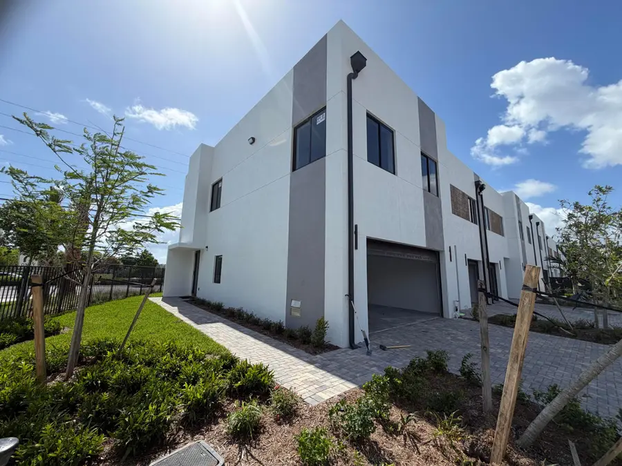 1548 NW 1st Avenue, Pompano Beach, FL 33060 - #3