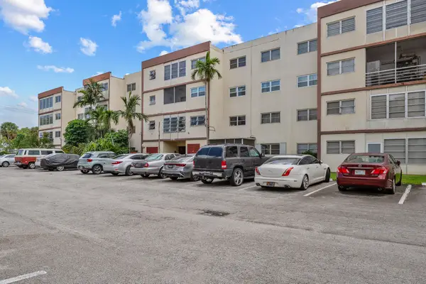 4047 NW 16th Street #206, Lauderhill, FL 33313