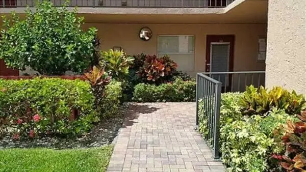 370 NW 76th Avenue #104, Margate, FL 33063