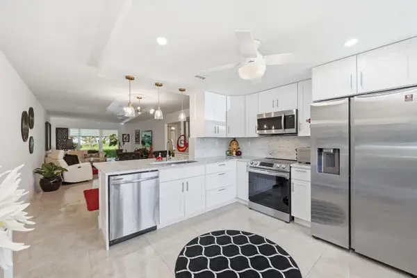 2403 Antigua Circle #M1, Coconut Creek, FL 33066
