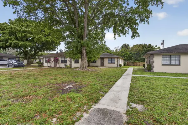4726 Summit Boulevard, West Palm Beach, FL 33415