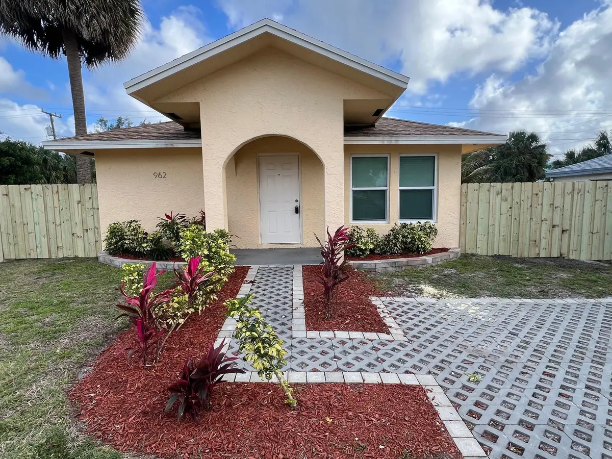 962 29th Street, West Palm Beach, FL 33407 - #1