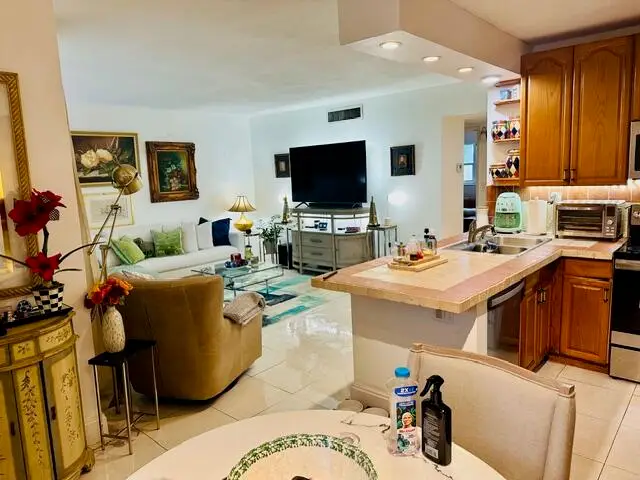 1150 NW 30th Court Nw #203, Wilton Manors, FL 33311 - #3