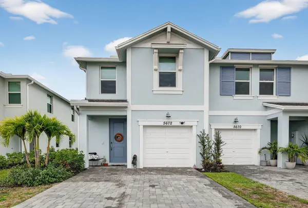 5672 SE Edgewater Circle, Stuart, FL 34997