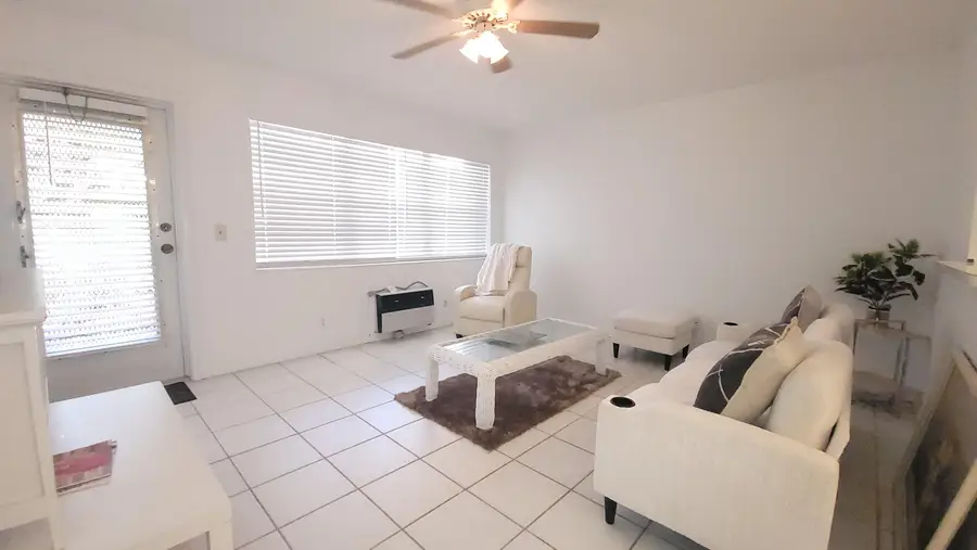 319 Chatham P, West Palm Beach, FL 33417 - #2