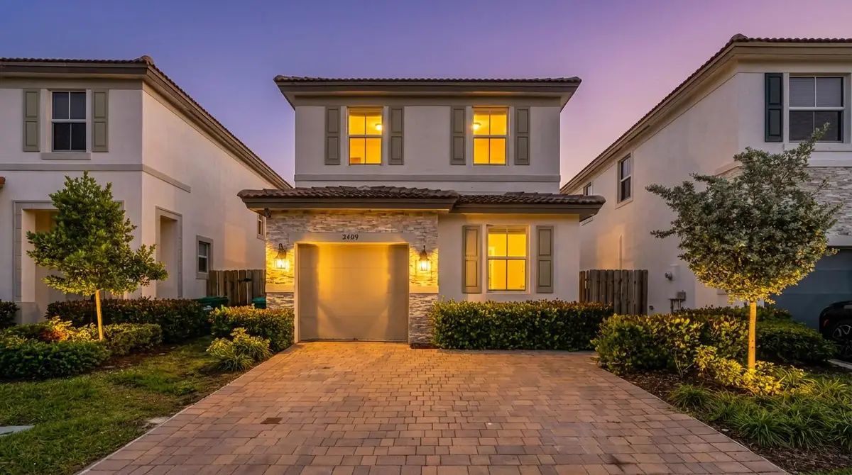 2409 NW 131st Circle, Miami, FL 33167 - #1