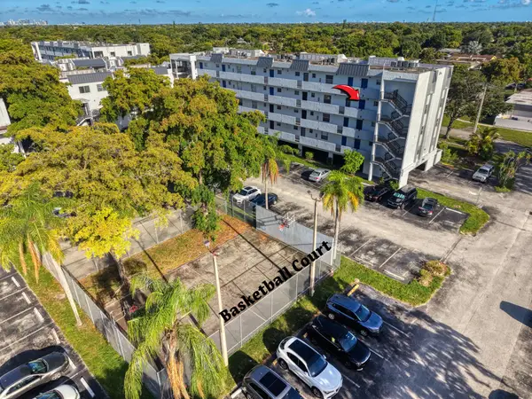 7541 NW 16th Street #1411, Plantation, FL 33313