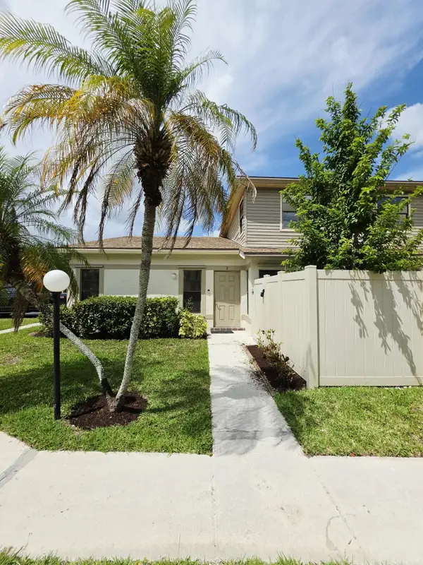 4339 Willow Pond Road #D, West Palm Beach, FL 33417