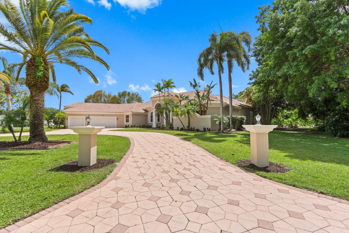8280 Woodsmuir Drive, Palm Beach Gardens, FL 33412 - #1