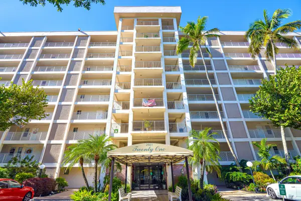 2661 S Course Drive #707, Pompano Beach, FL 33069