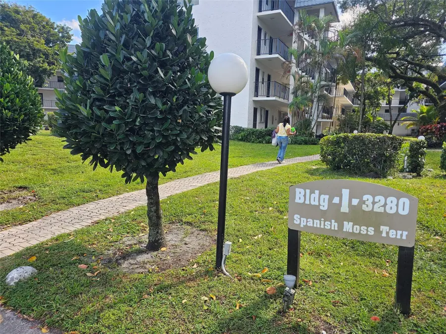 3280 Spanish Moss Terrace #209, Lauderhill, FL 33319 - #2