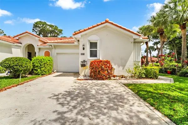 5021 S La Sedona Circle, Delray Beach, FL 33484