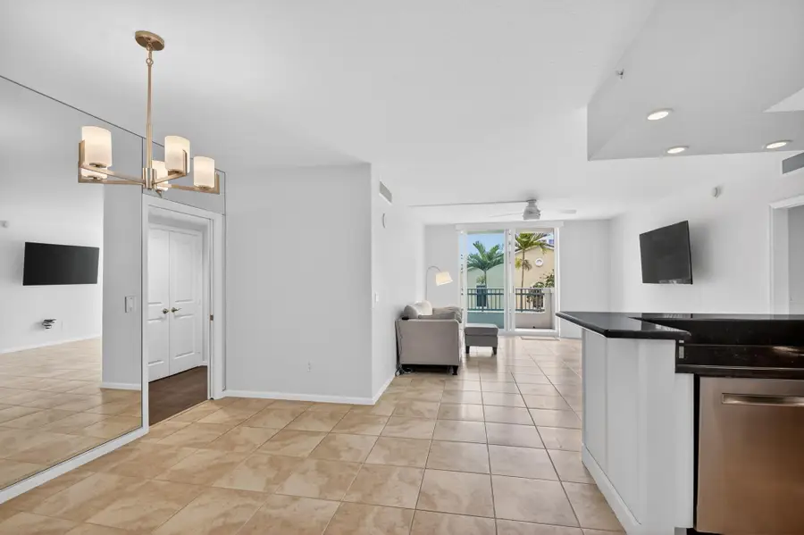 403 S Sapodilla Avenue #307, West Palm Beach, FL 33401 - #3