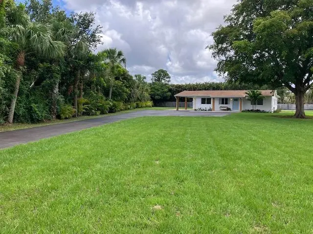 8781 N Virginia Avenue, Palm Beach Gardens, FL 33418 - #2