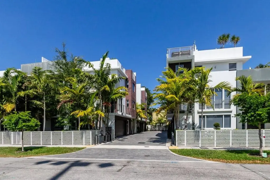 700 NE 14th Avenue #208, Fort Lauderdale, FL 33304 - #1