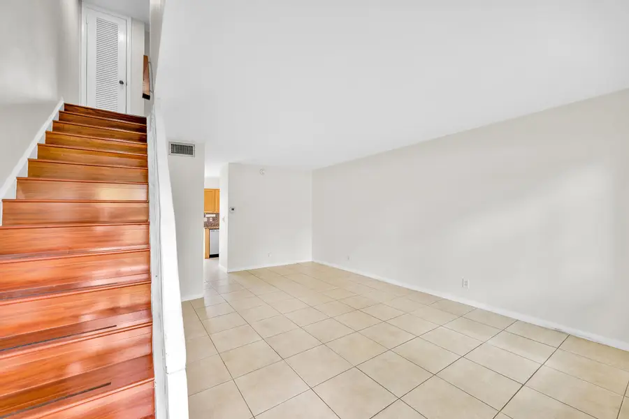16 NE 20th Court #B8, Wilton Manors, FL 33305 - #3