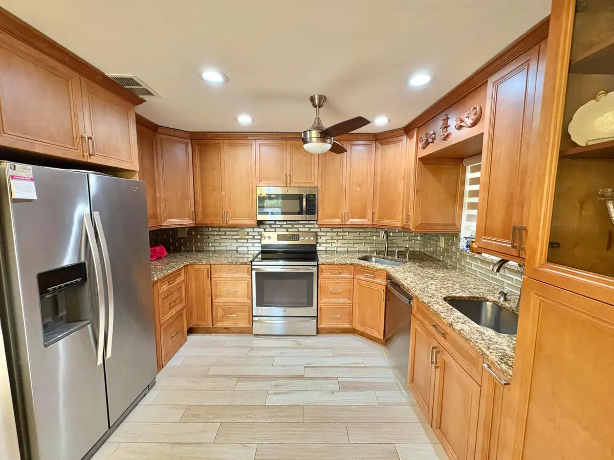 30 Plymouth C, West Palm Beach, FL 33417 - #1