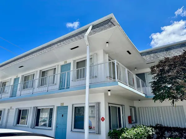 2880 Lake Osborne Drive #210, ,, FL 33461