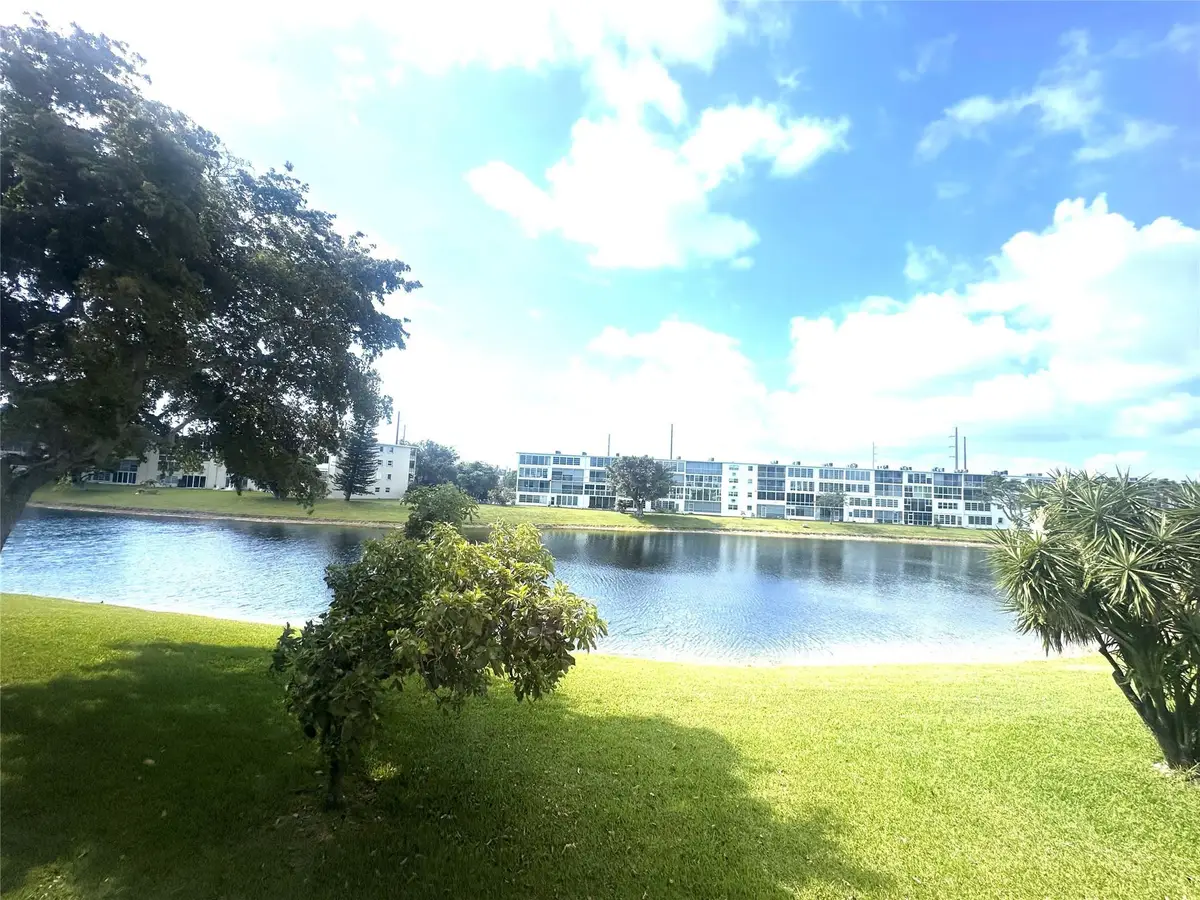 2004 Harwood C #2004, Deerfield Beach, FL 33442 - #1