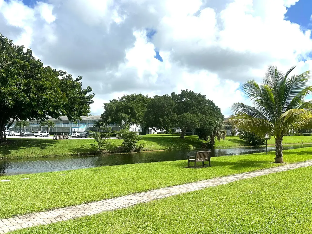1092 Newport S #1092, Deerfield Beach, FL 33442 - #1