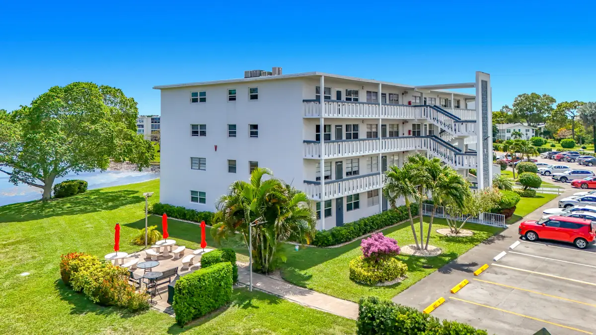 2114 Oakridge V, Deerfield Beach, FL 33442 - #1