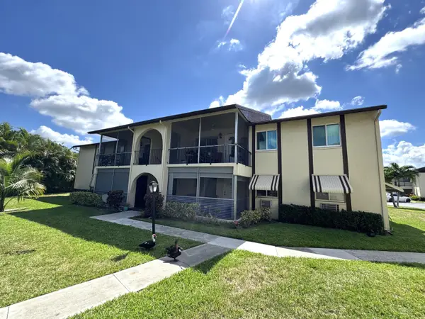 5817 La Pinata Boulevard #B-1, ,, FL 33463