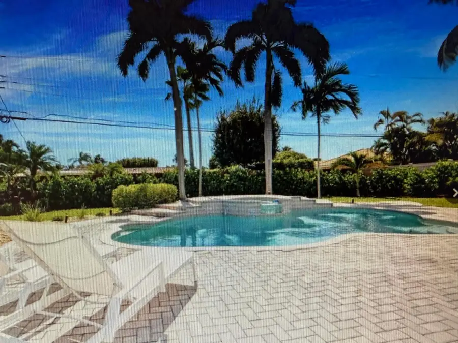 70 SE 10th Street, Pompano Beach, FL 33060 - #2