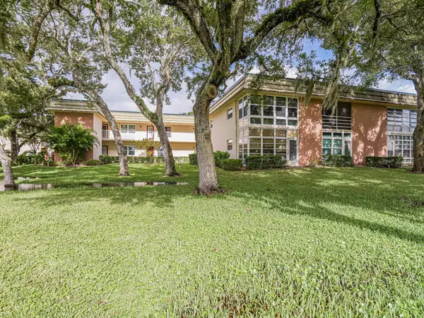 6 Vista Gardens Trail #201, Vero Beach, FL 32962