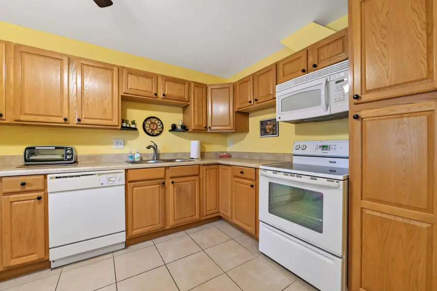 5725 Fernley Drive E #8, West Palm Beach, FL 33415 - #3