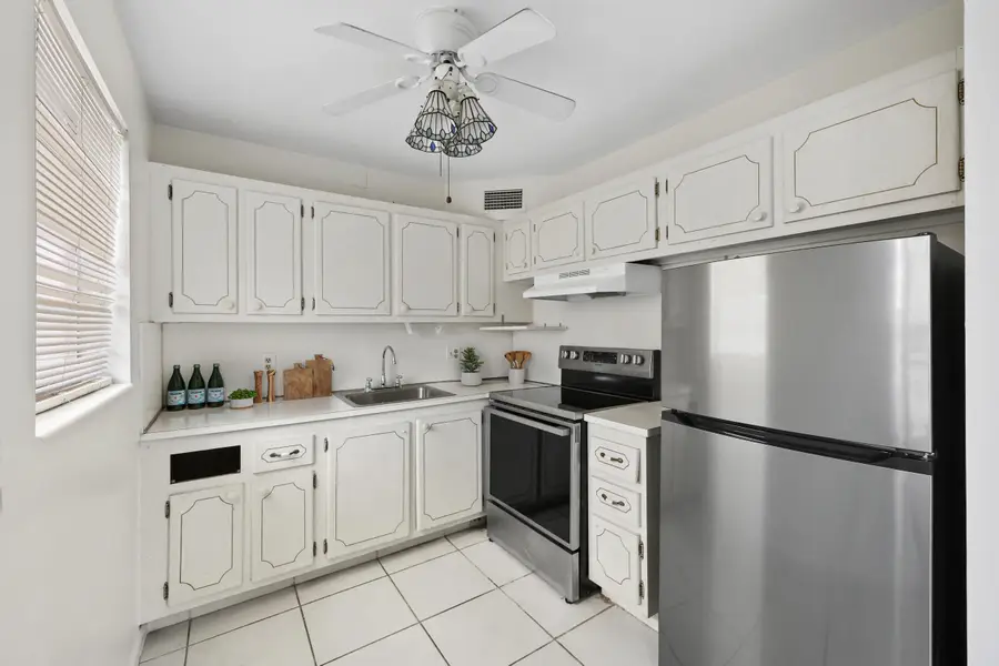 392 Markham R, Deerfield Beach, FL 33442 - #2