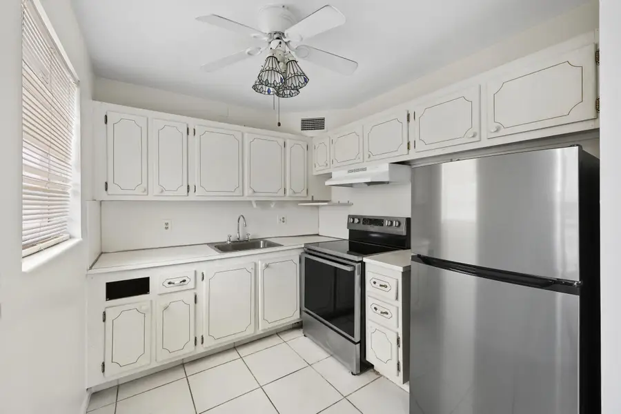 392 Markham R, Deerfield Beach, FL 33442 - #3