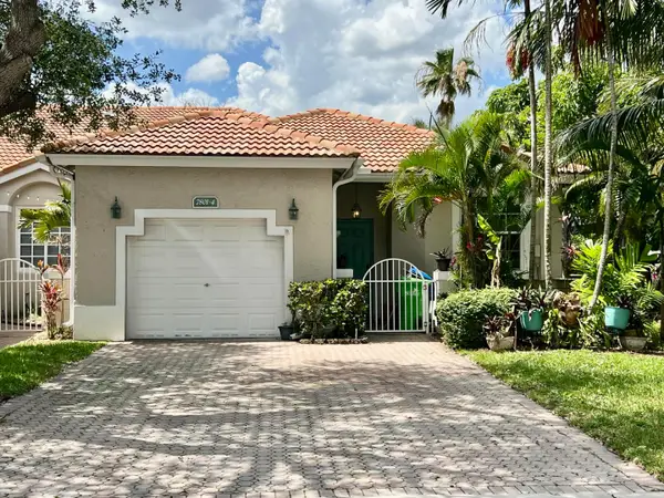 7801 S Aragon Boulevard #4, Sunrise, FL 33322