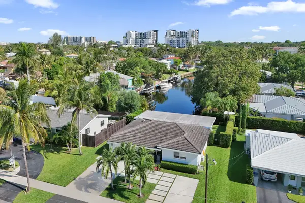 381 SE 3rd Street, Pompano Beach, FL 33060
