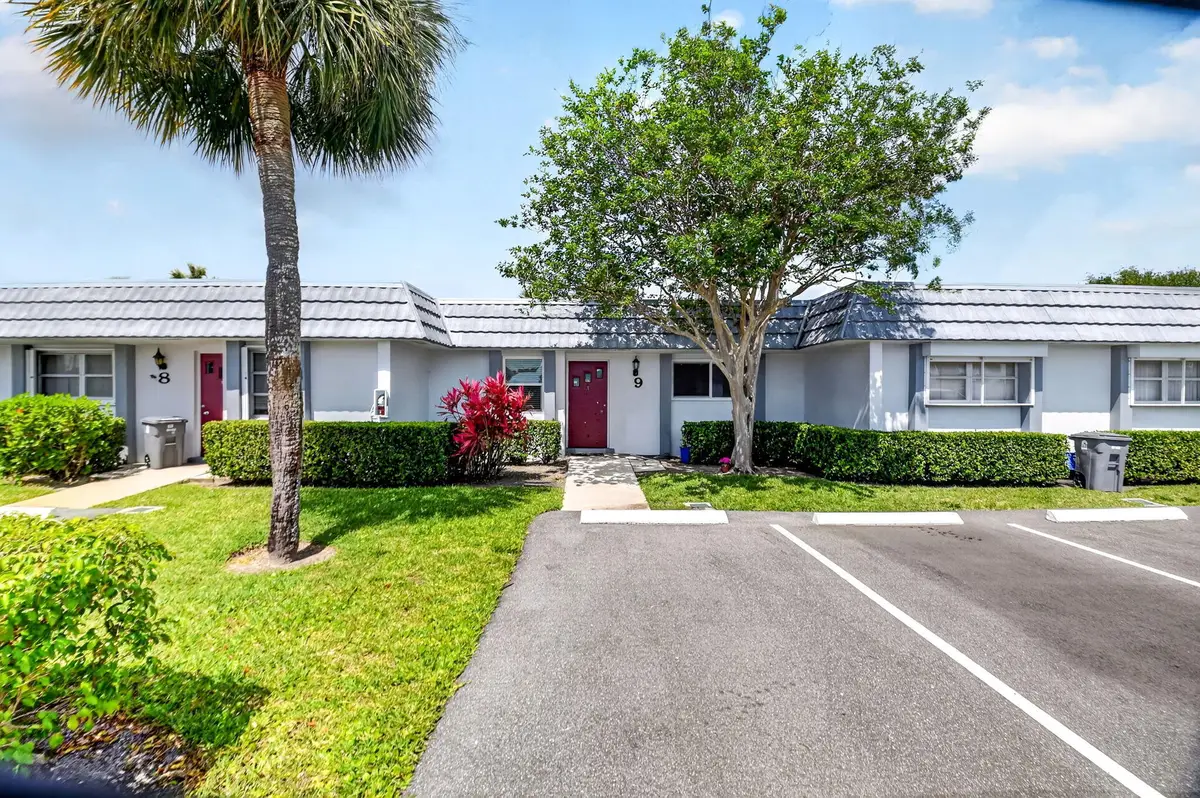 2886 E Fernley Dr Drive E #9, West Palm Beach, FL 33415 - #1