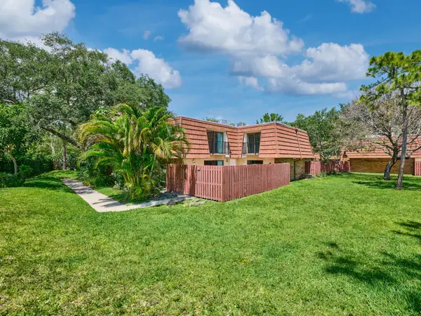 1540 Masters Circle #180, Delray Beach, FL 33445