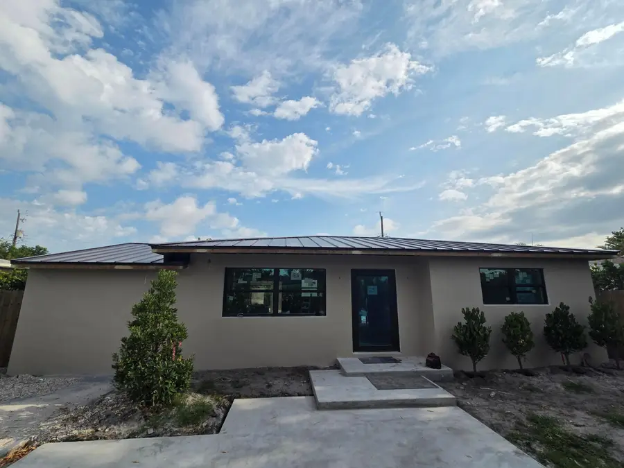 329 Laurie Road, West Palm Beach, FL 33405 - #2