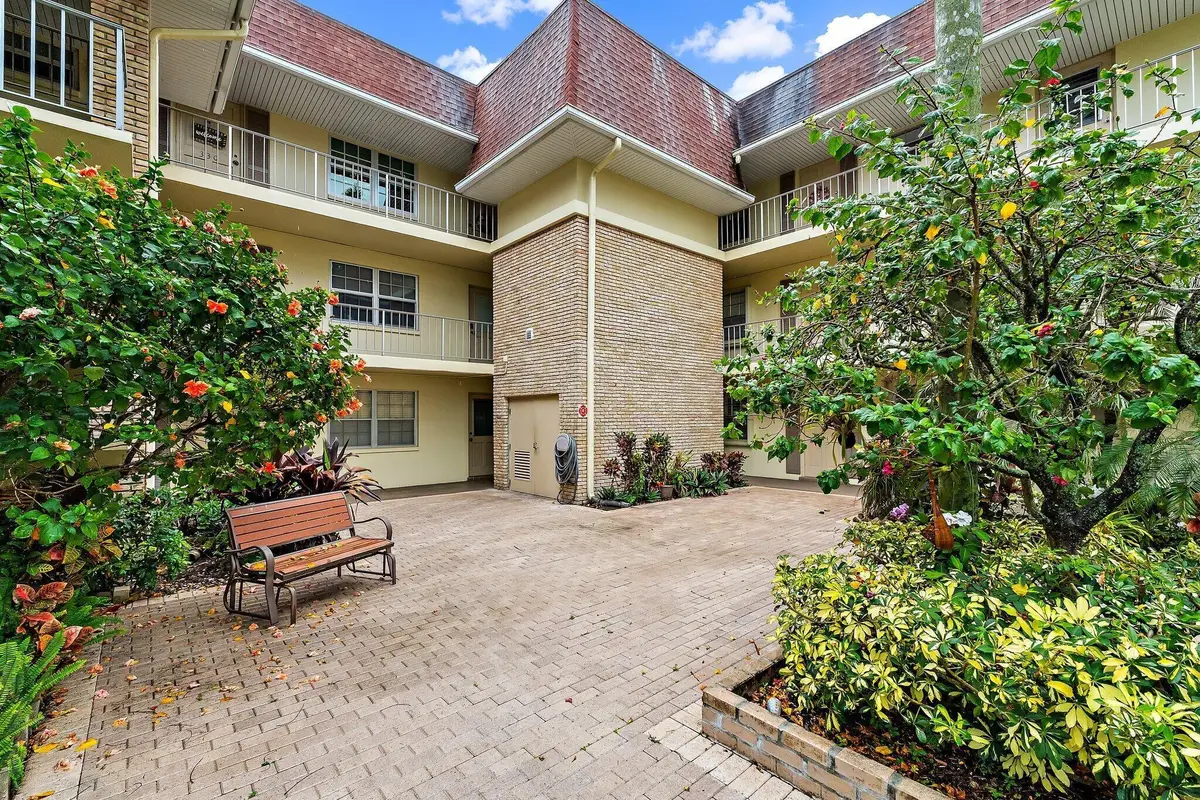 5570 Tamberlane Circle #131, Palm Beach Gardens, FL 33418 - #1
