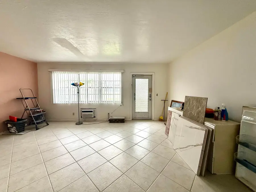 343 Chatham Q, West Palm Beach, FL 33417 - #3