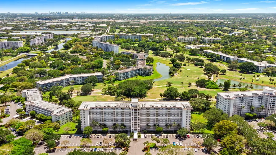 3510 Oaks Way #1002, Pompano Beach, FL 33069 - #2