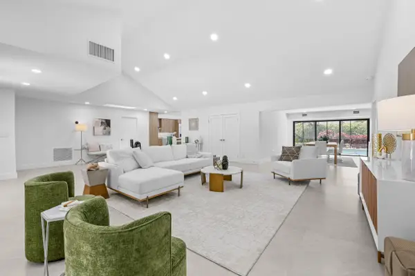 7571 Estrella Circle, Boca Raton, FL 33433