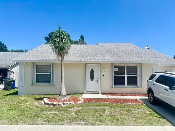 5447 Twin Oakes Road, ,, FL 33463
