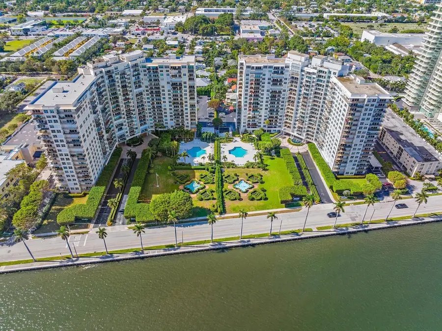 1701 S Flagler Drive #1605, West Palm Beach, FL 33401 - #3
